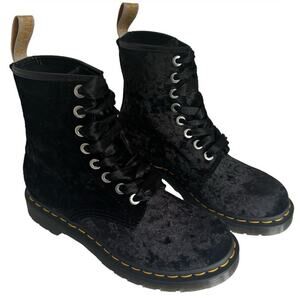 Dr Martens Crushed Velvet Vegan Black Boots Combat 8 Eye Ribbon Boots Womens 6